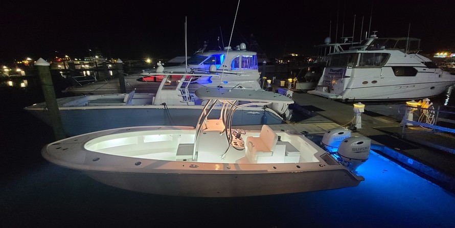 Intrepid 26 center console