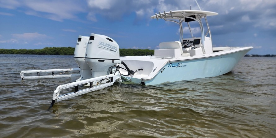 Intrepid 26 center console