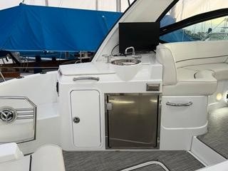 Cruisers Yachts 35 Express