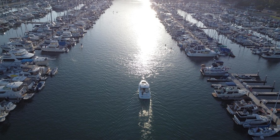 Cruisers Yachts 35 Express