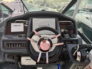 Cruisers Yachts 35 Express