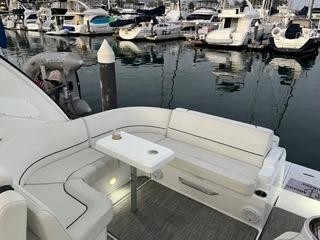 Cruisers Yachts 35 Express