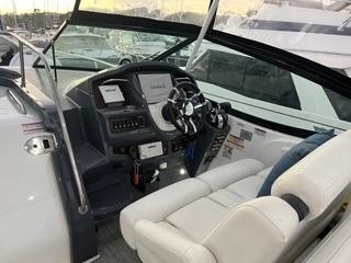 Cruisers Yachts 35 Express
