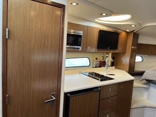 Cruisers Yachts 35 Express