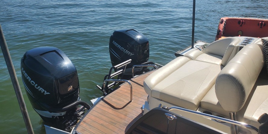 Premier Pontoons Grand Isle 250