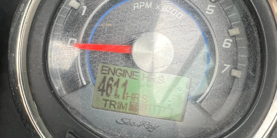 Sea Ray 270 Sundeck Outboard