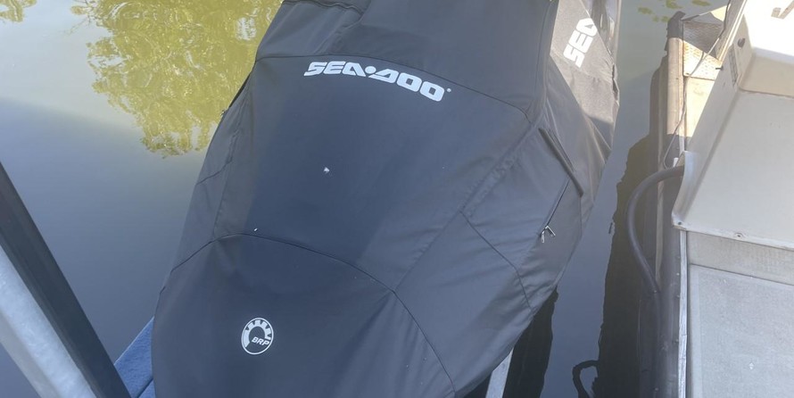 Bennington 27 QFB T2 Twin 300 Mercs