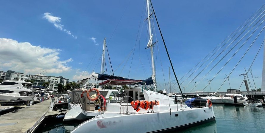 Custom Sailing Catamaran 42'