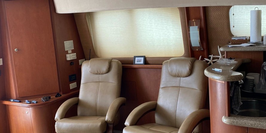 Silverton 43 Sport Bridge