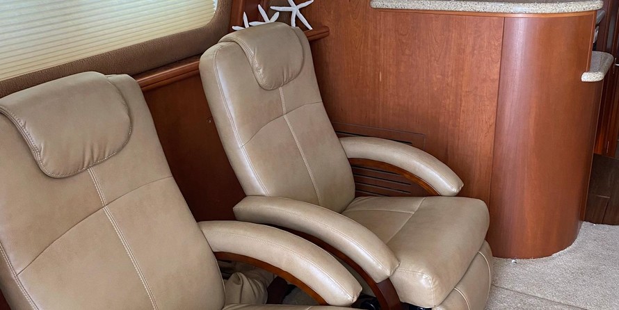 Silverton 43 Sport Bridge