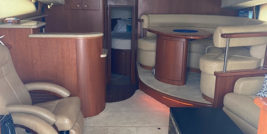 Silverton 43 Sport Bridge