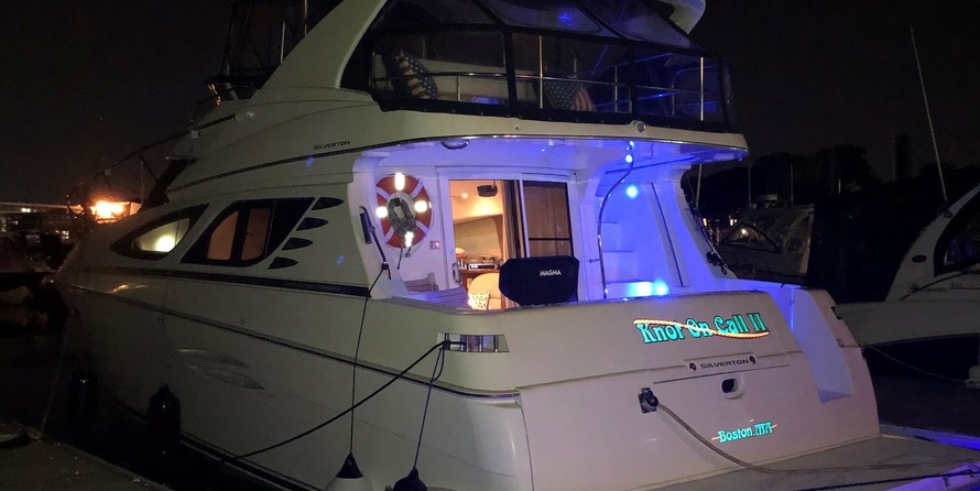 Silverton 43 Sport Bridge