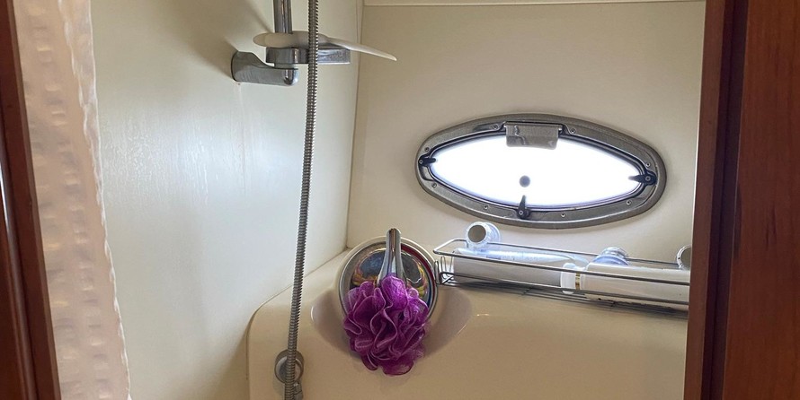 Silverton 43 Sport Bridge