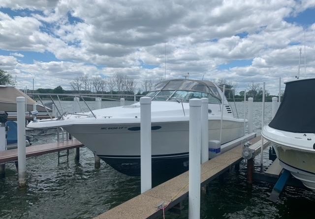 Sea ray 330 express cruiser