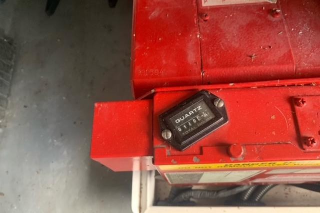 Sea ray 330 express cruiser