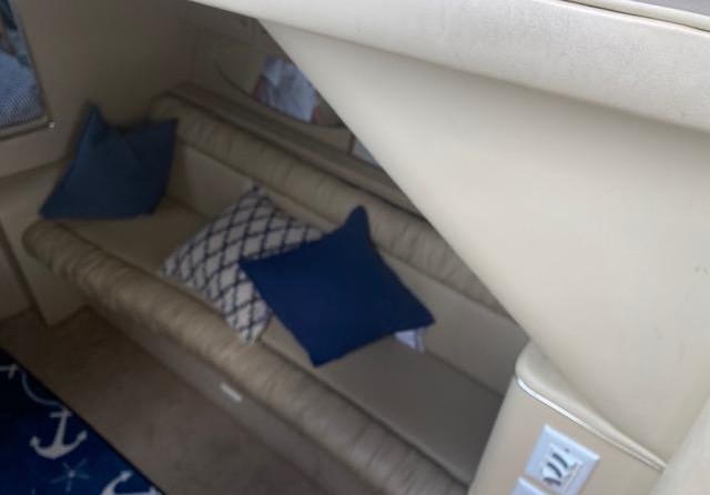 Sea ray 330 express cruiser