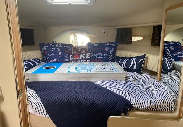 Sea ray 330 express cruiser