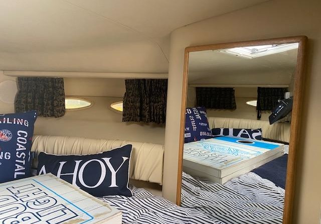 Sea ray 330 express cruiser