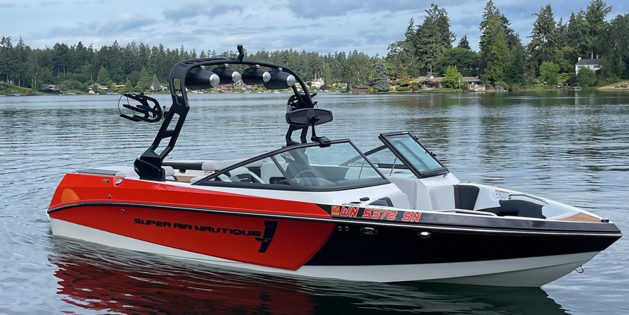 Super Air Nautique 210