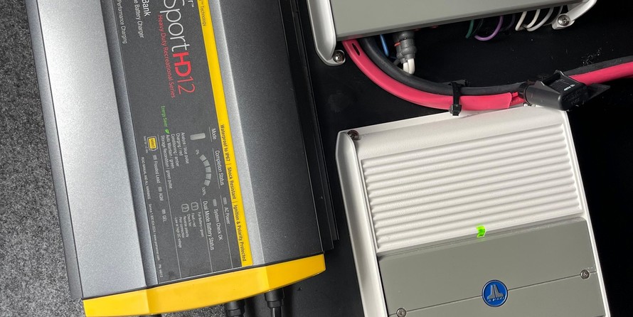 Super Air Nautique 210