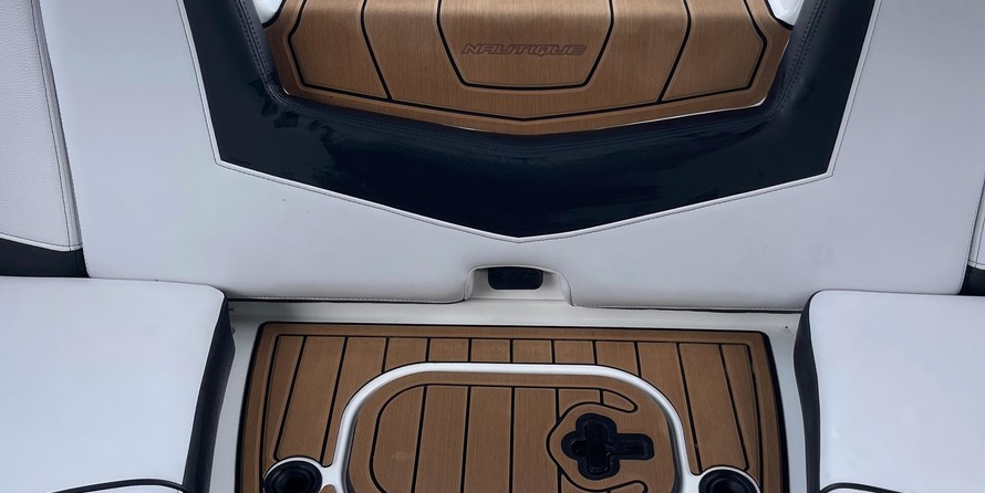 Super Air Nautique 210