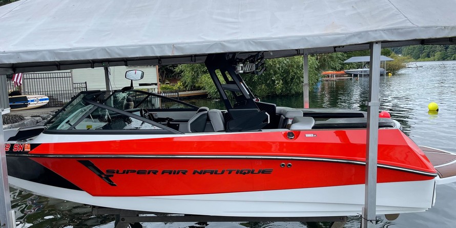 Super Air Nautique 210