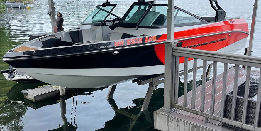 Super Air Nautique 210