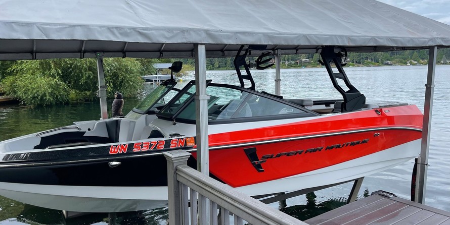 Super Air Nautique 210