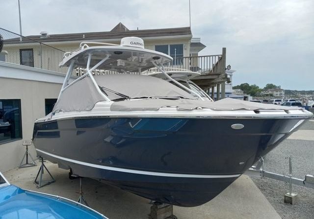 Cutwater Boats C-24 Dual Console