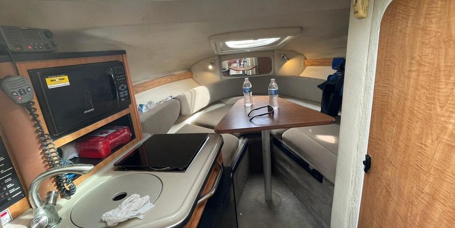 Sea Ray 240 Sundancer