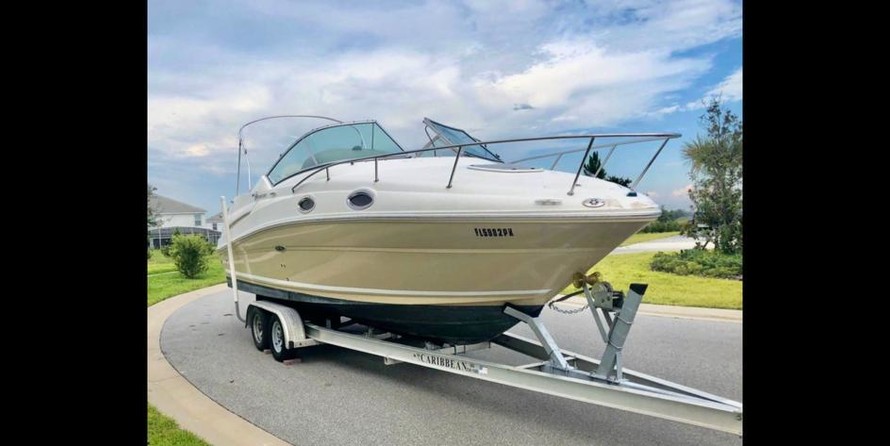 Sea Ray 240 Sundancer