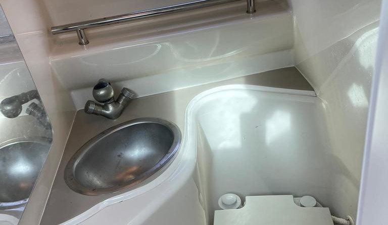 Sea Ray 240 Sundancer