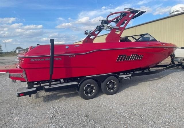 Malibu Wakesetter 25 LSV