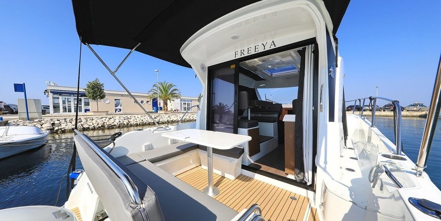Beneteau Antares 9 OB