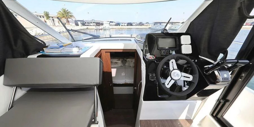Beneteau Antares 9 OB
