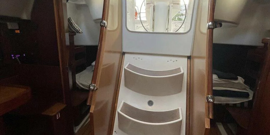 Beneteau Oceanis 411 Celebration