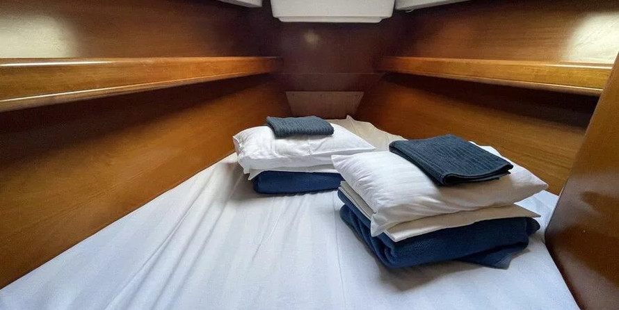 Beneteau Oceanis 411 Celebration