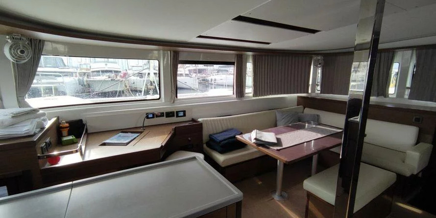 Lagoon 46 - 4 + 2 cab.