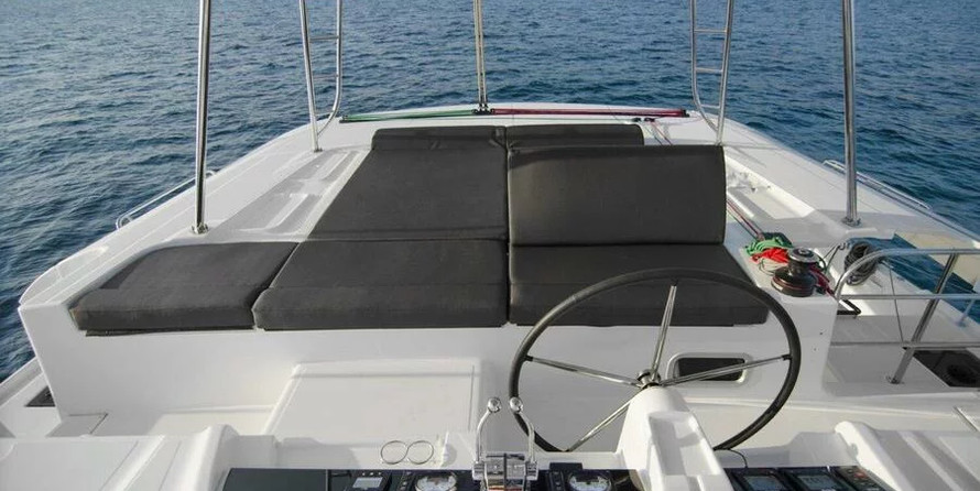 Lagoon 46 - 4 + 2 cab.