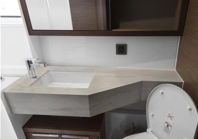 Lagoon 46 - 4 + 2 cab.