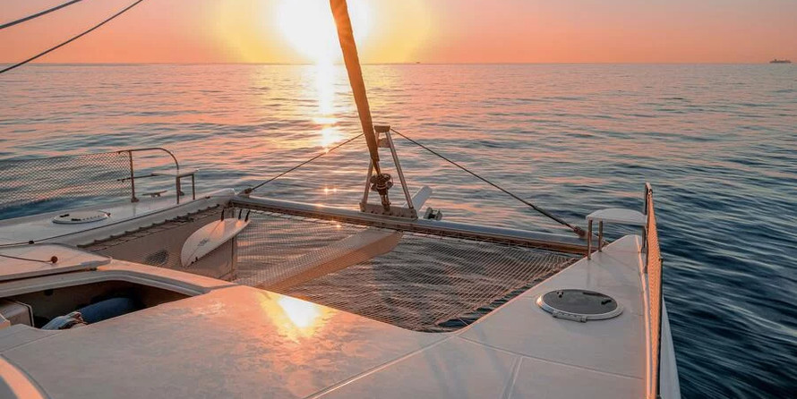 Fountaine pajot belize 43