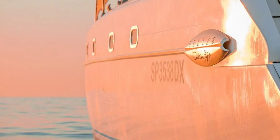 Fountaine pajot belize 43