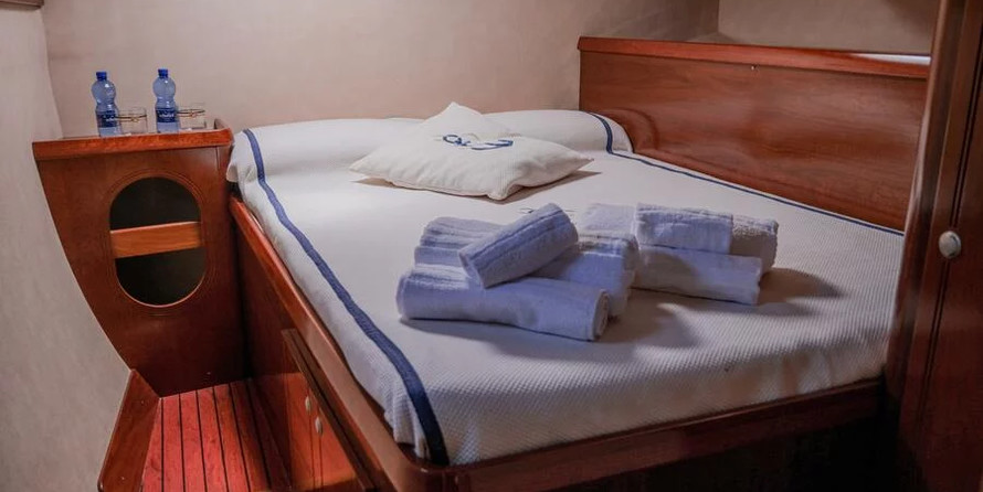 Fountaine pajot belize 43