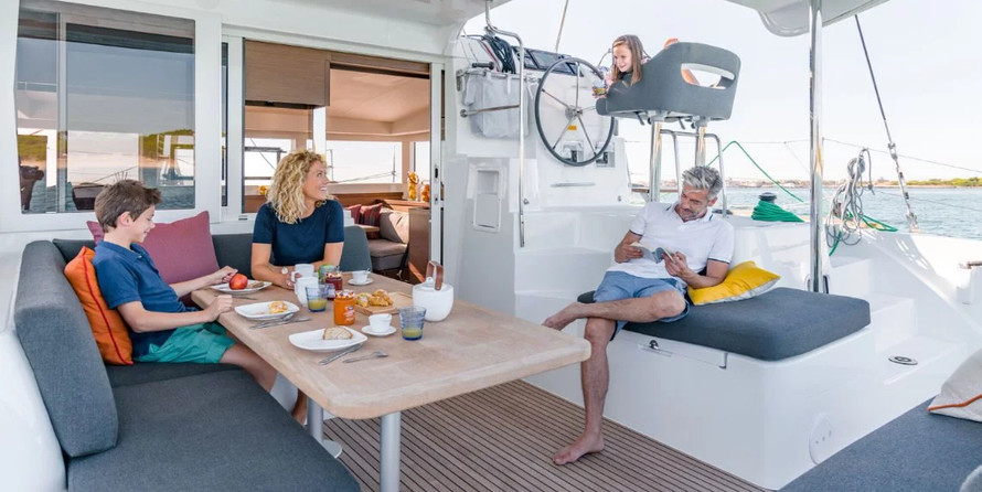 Lagoon 40 - 4 + 1 cab.