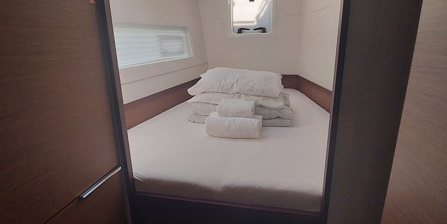 Lagoon 40 - 4 + 1 cab.