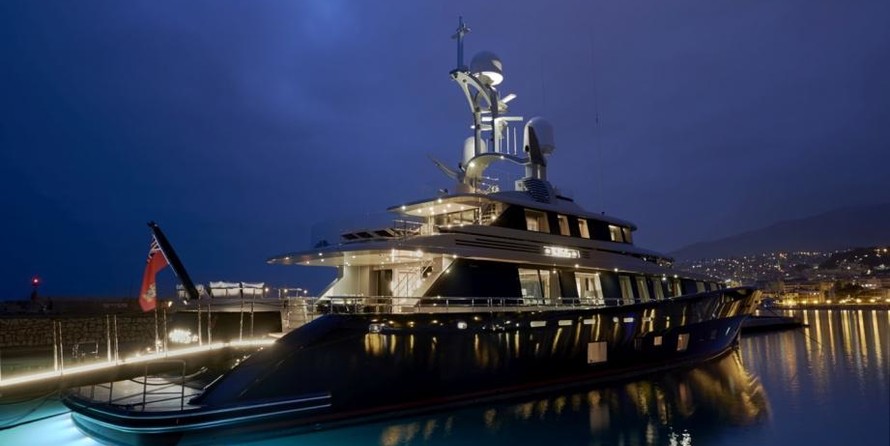 Feadship Kiss