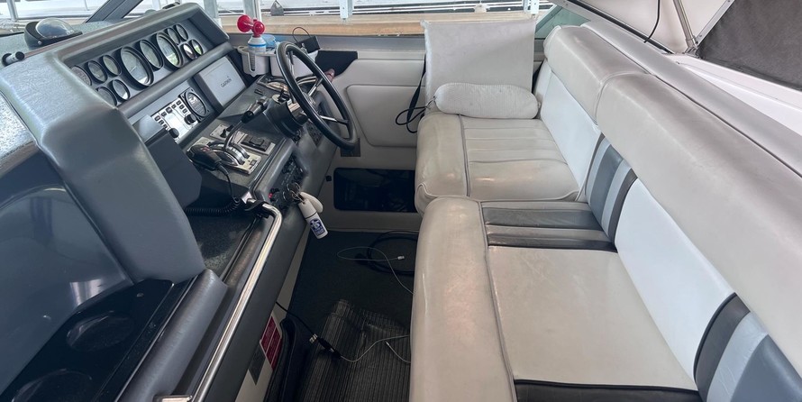 Sea Ray Sundancer 350