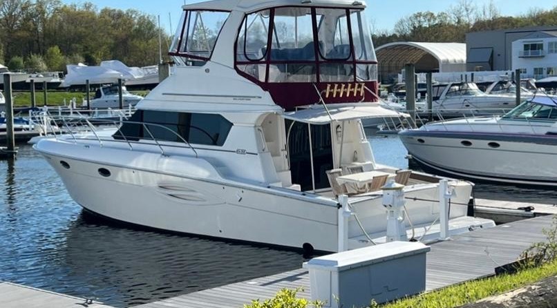 Silverton 42 Convertible