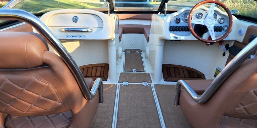Chris-Craft Carina 21