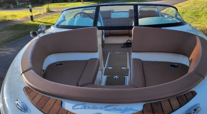 Chris-Craft Carina 21